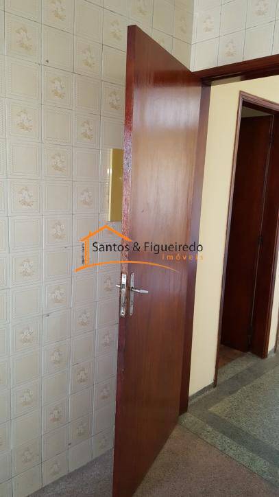 Apartamento para alugar com 2 quartos, 55m² - Foto 13