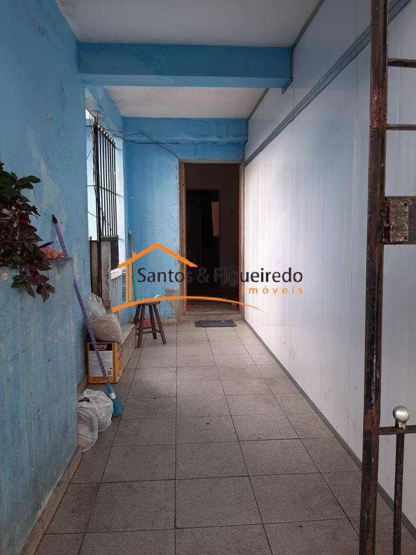 Casa à venda com 3 quartos, 427m² - Foto 2