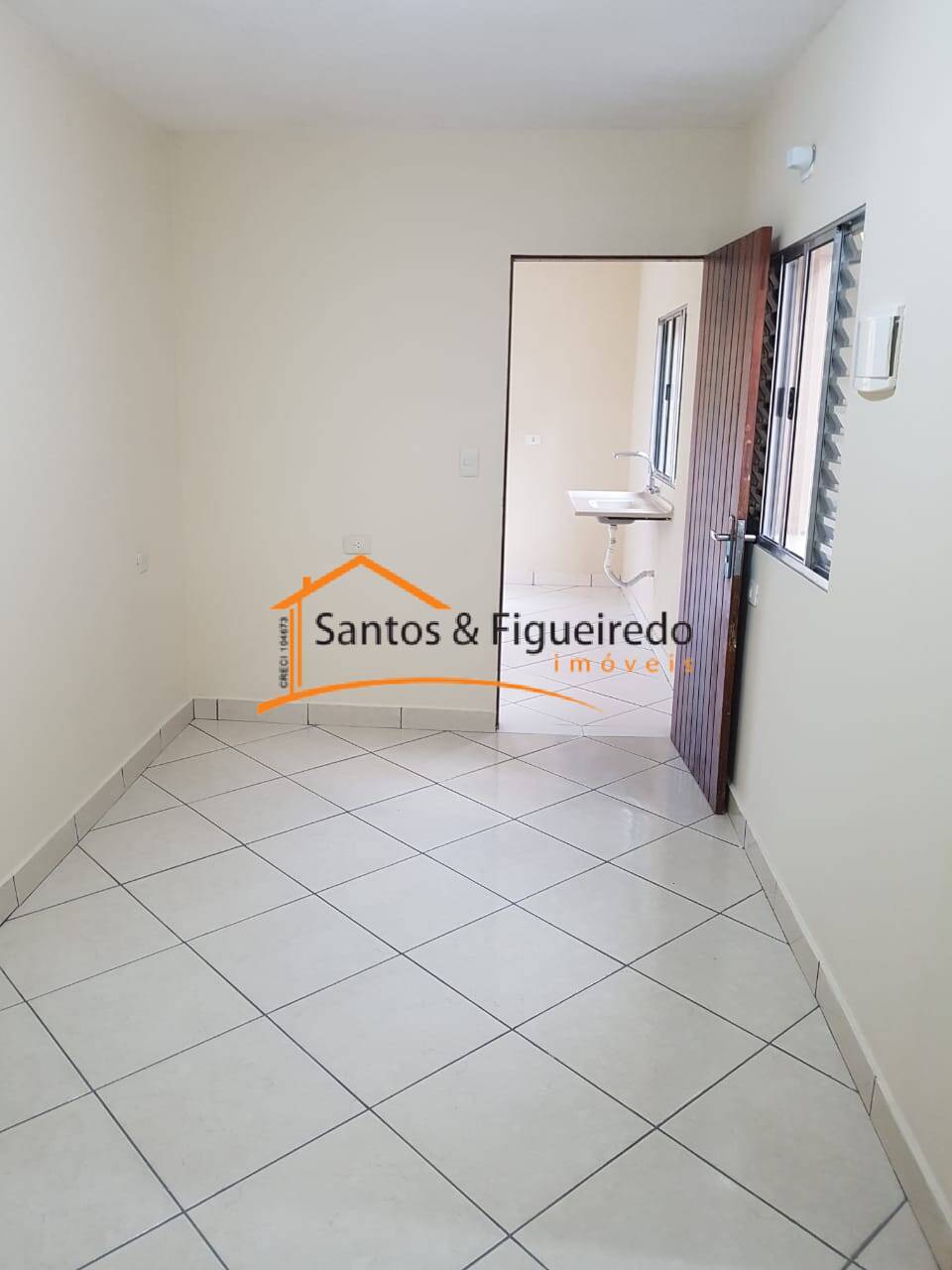 Casa à venda com 4 quartos, 154m² - Foto 3