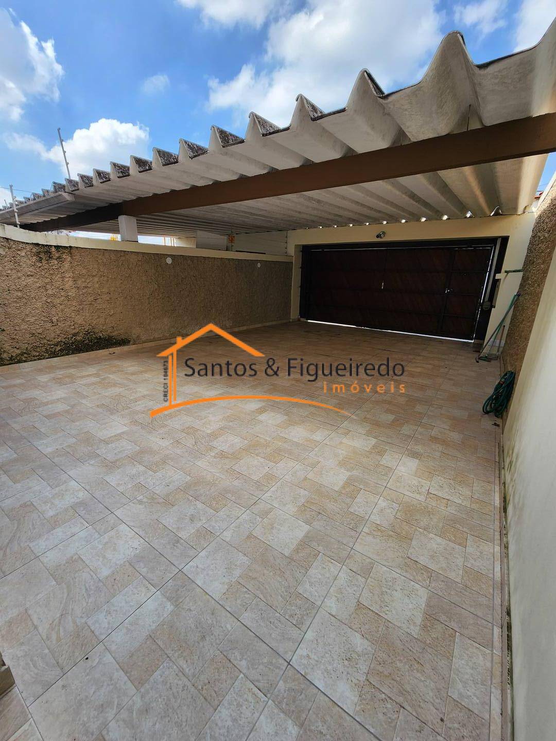 Sobrado à venda com 3 quartos, 220m² - Foto 4