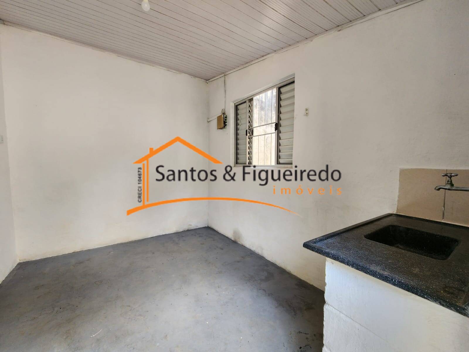 Casa para alugar com 1 quarto, 40m² - Foto 1