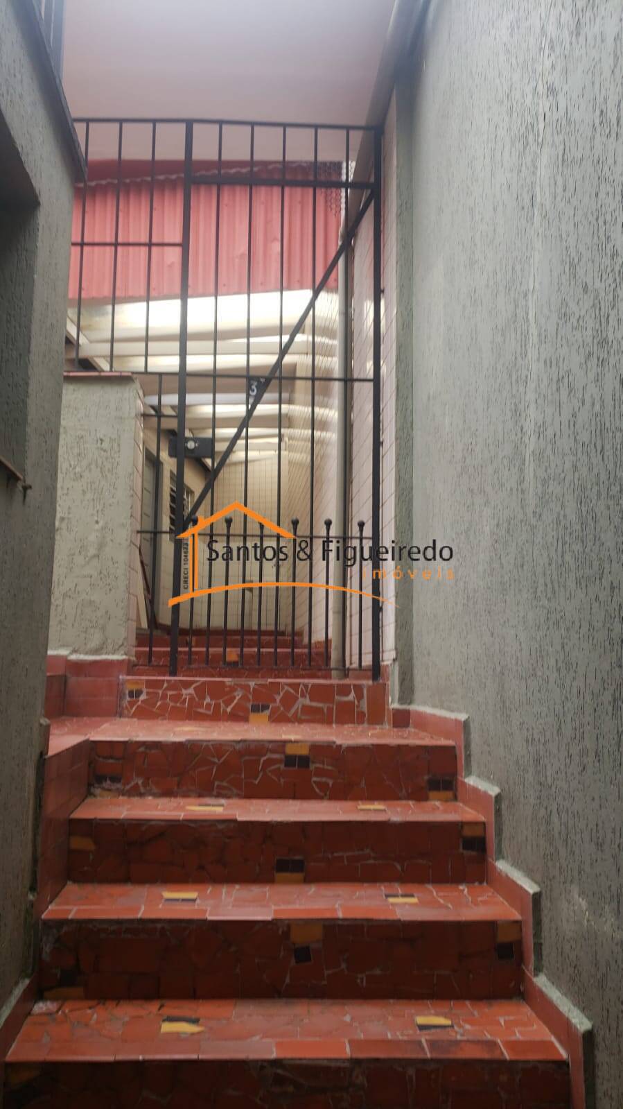 Casa para alugar com 2 quartos, 75m² - Foto 5