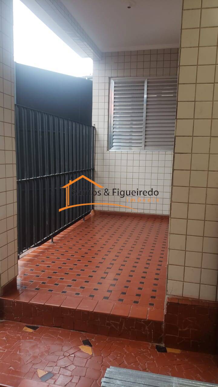 Casa para alugar com 2 quartos, 75m² - Foto 7