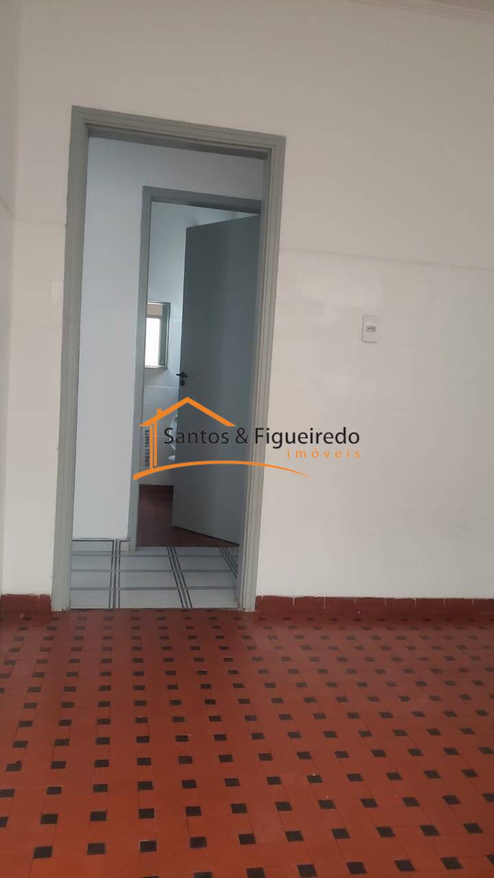 Casa para alugar com 2 quartos, 75m² - Foto 23