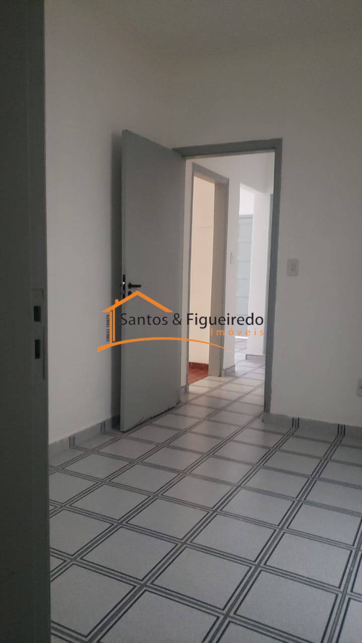 Casa para alugar com 2 quartos, 75m² - Foto 26