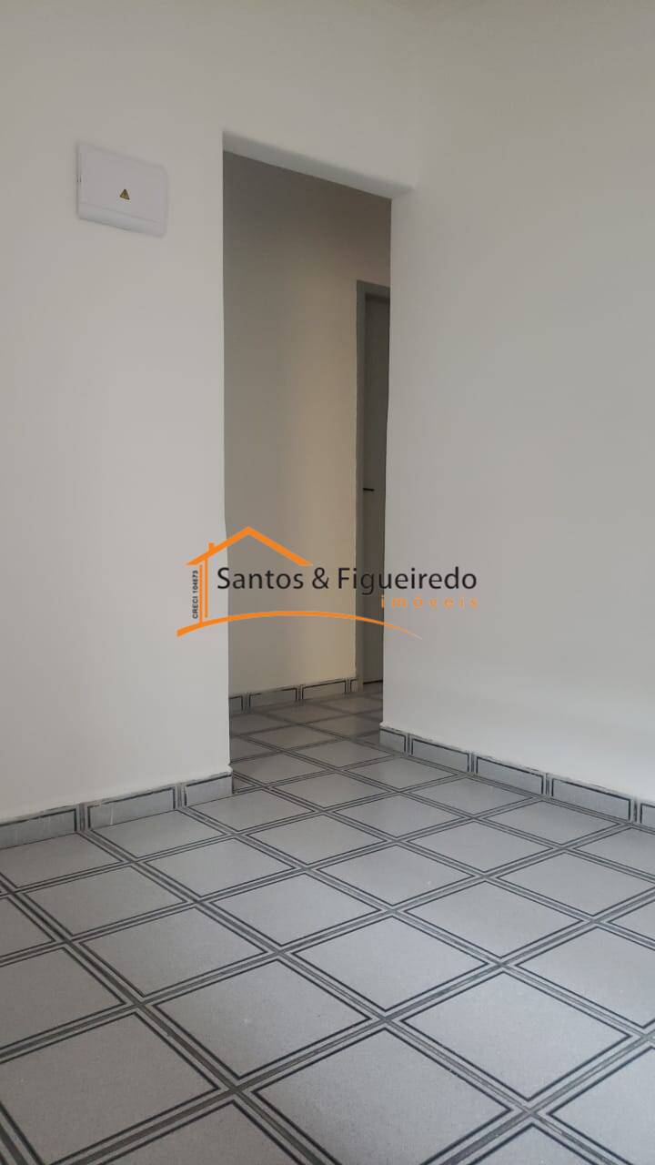 Casa para alugar com 2 quartos, 75m² - Foto 30