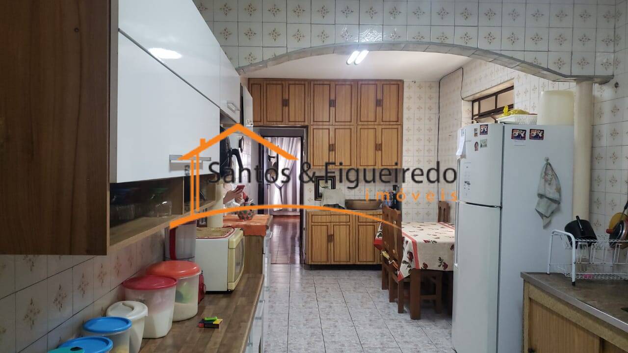 Casa à venda com 4 quartos, 397m² - Foto 15