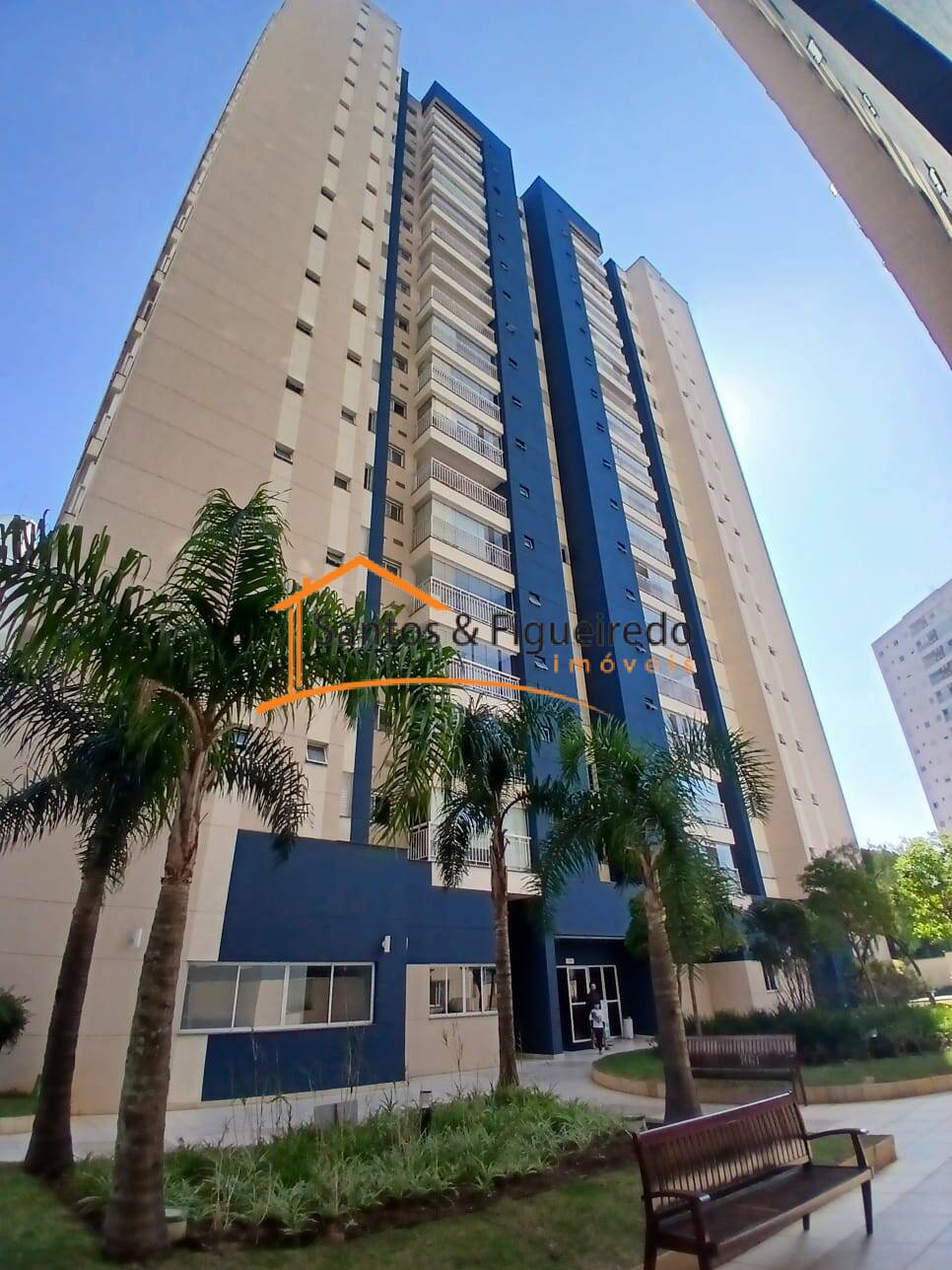 Apartamento à venda com 2 quartos, 66m² - Foto 1