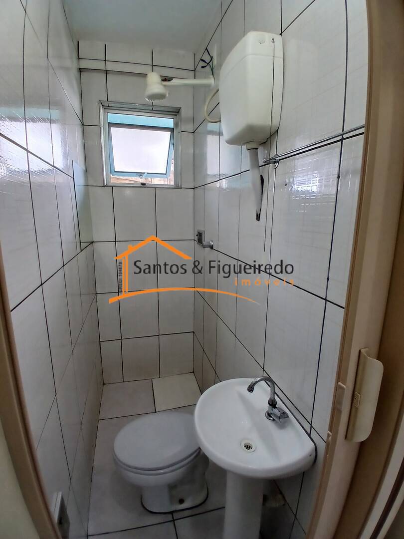 Casa para alugar com 1 quarto, 30m² - Foto 4