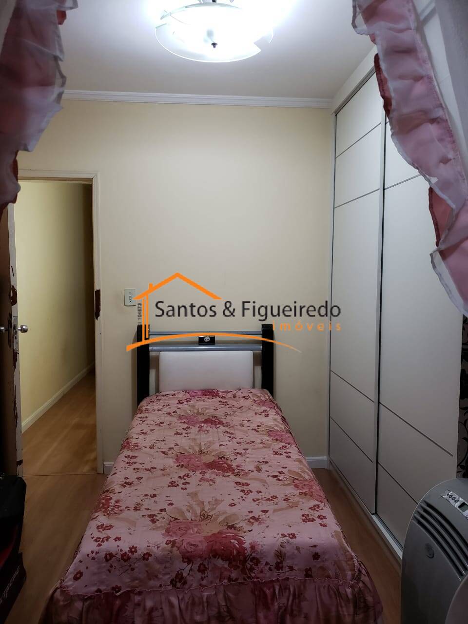 Casa à venda com 3 quartos, 203m² - Foto 5