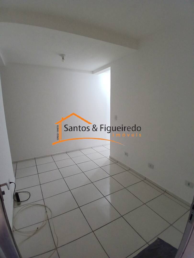 Casa para alugar com 2 quartos, 60m² - Foto 2