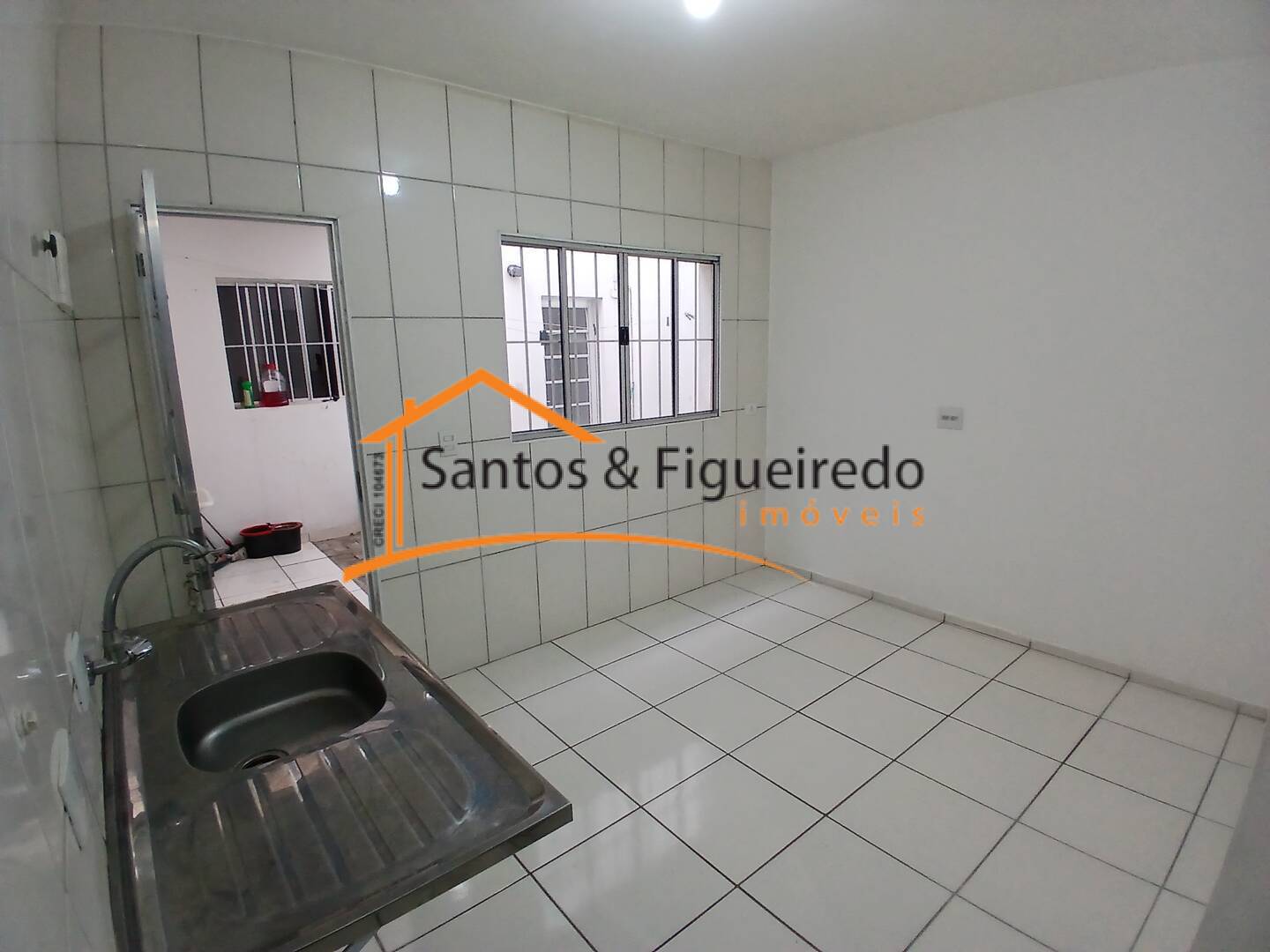 Casa para alugar com 2 quartos, 60m² - Foto 9