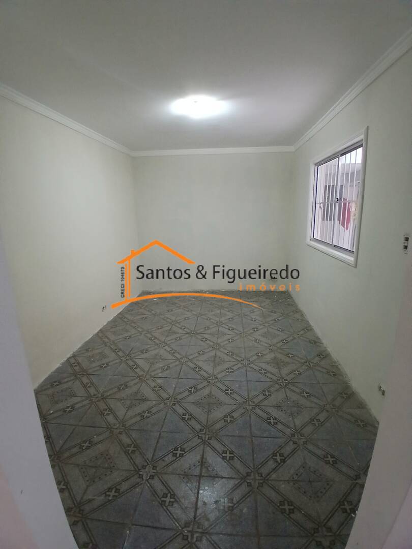 Casa para alugar com 1 quarto, 35m² - Foto 6