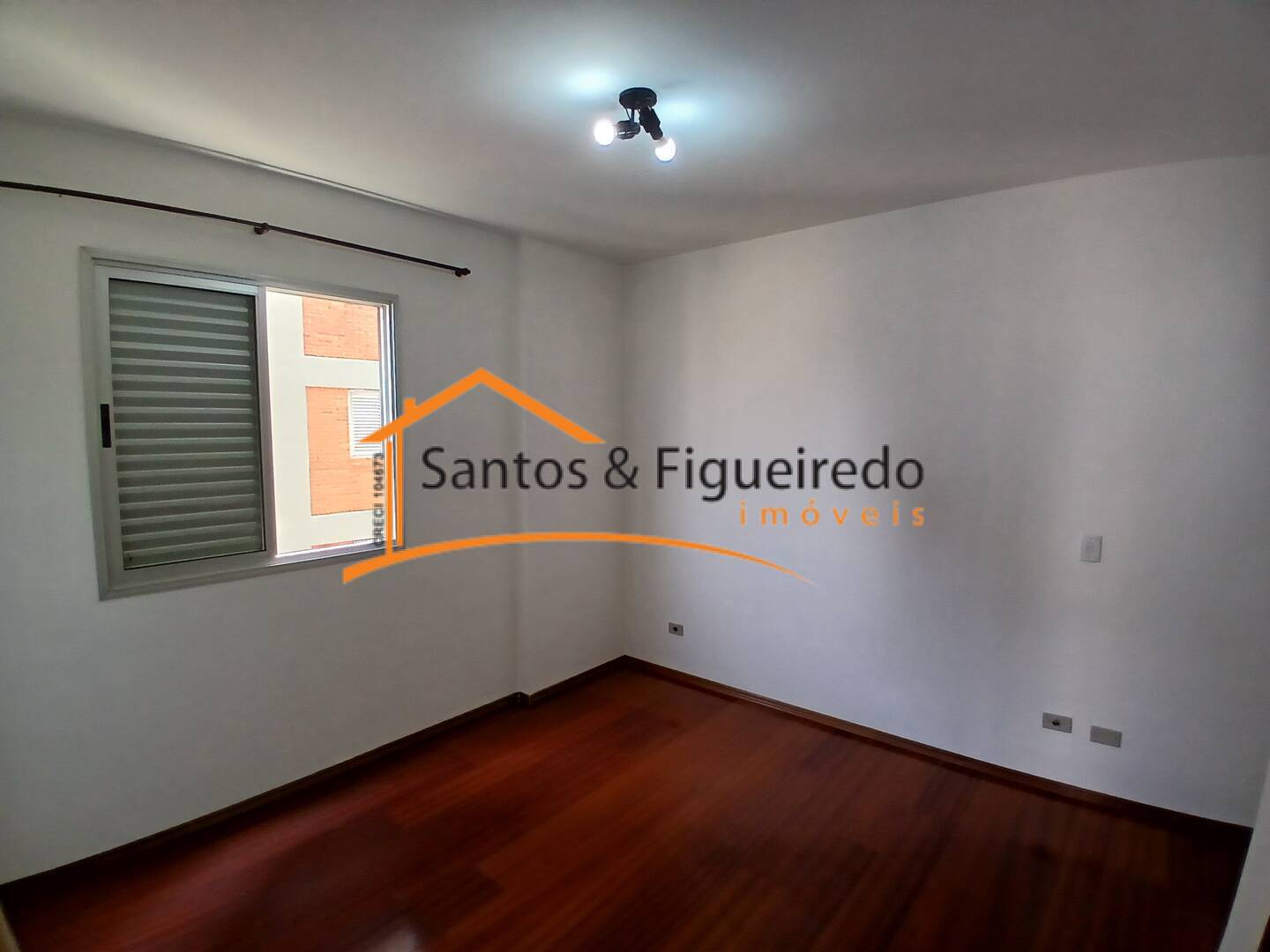 Apartamento para alugar com 2 quartos, 64m² - Foto 12