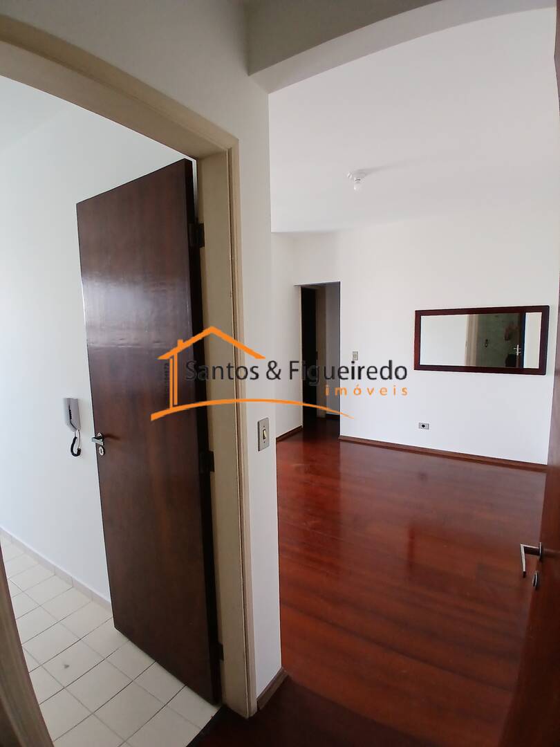 Apartamento para alugar com 2 quartos, 64m² - Foto 2