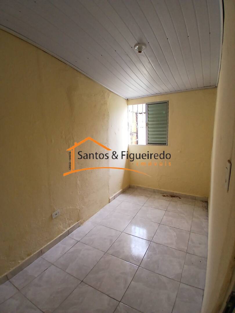 Casa para alugar com 1 quarto, 25m² - Foto 4