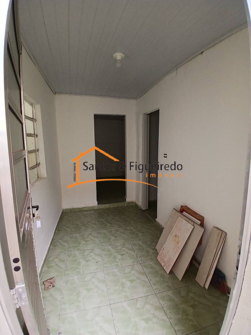 Casa para alugar com 1 quarto, 40m² - Foto 4