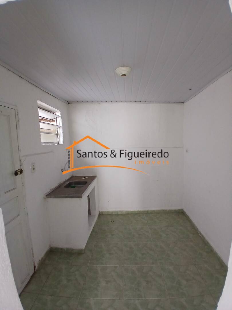 Casa para alugar com 1 quarto, 40m² - Foto 1