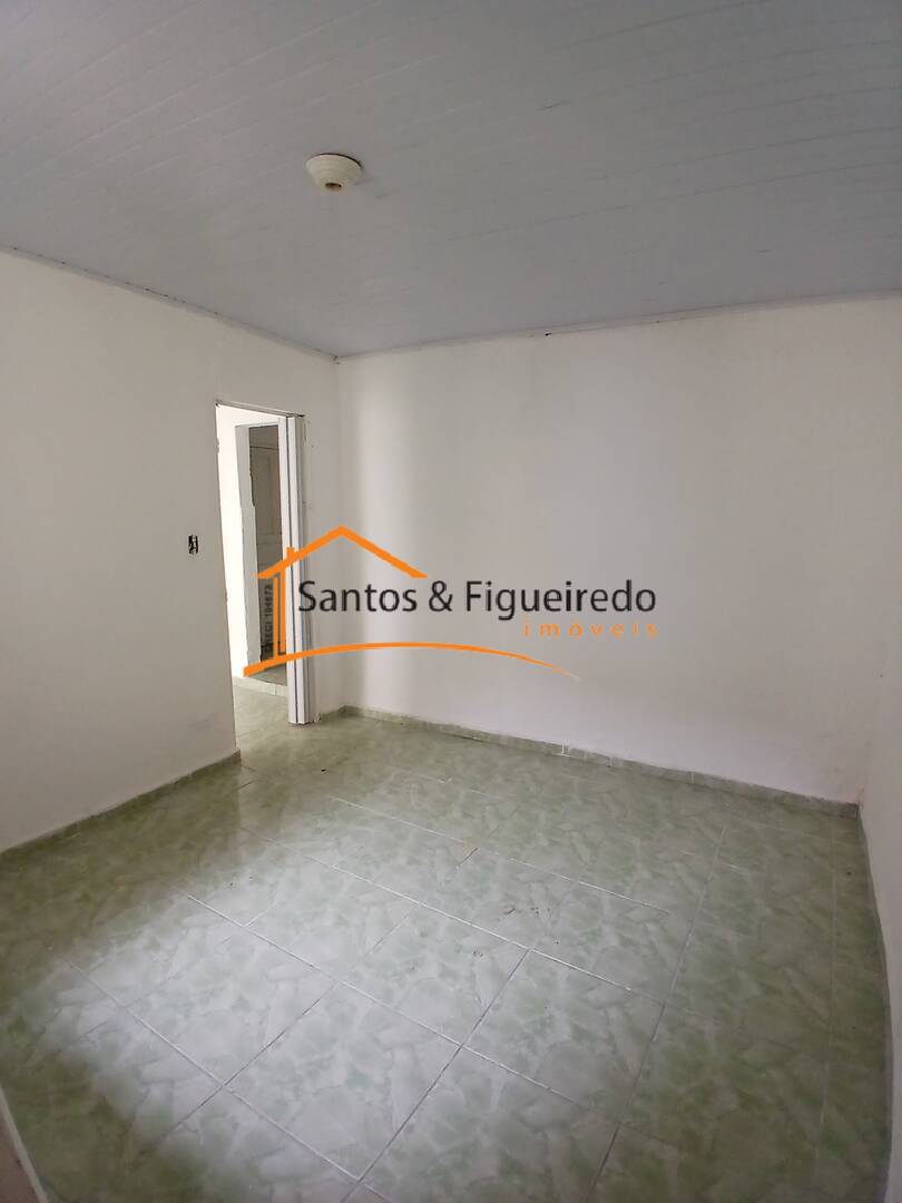 Casa para alugar com 1 quarto, 40m² - Foto 2