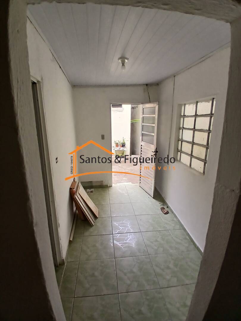 Casa para alugar com 1 quarto, 40m² - Foto 5