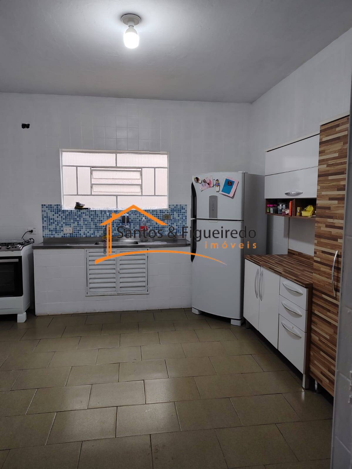 Casa à venda com 3 quartos, 250m² - Foto 4