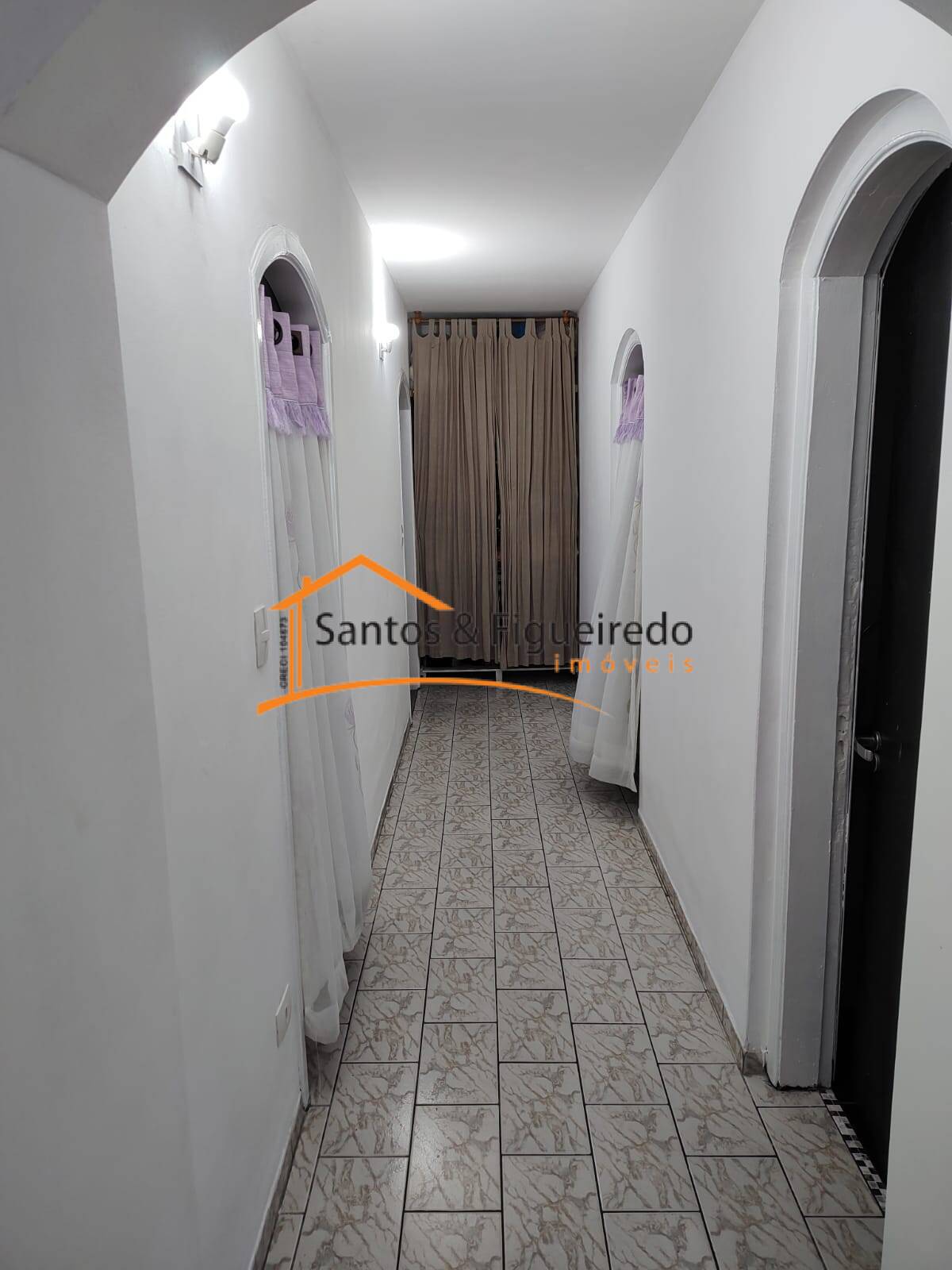 Casa à venda com 3 quartos, 250m² - Foto 18