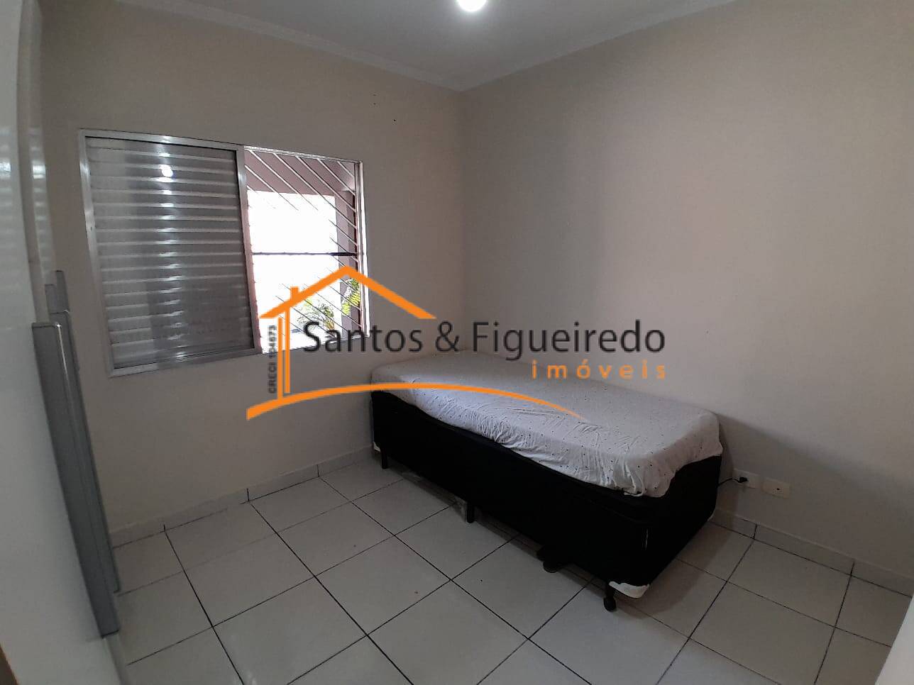 Casa à venda com 3 quartos, 175m² - Foto 2