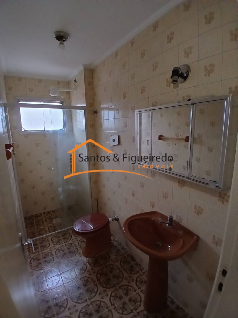 Apartamento para alugar com 2 quartos, 76m² - Foto 9