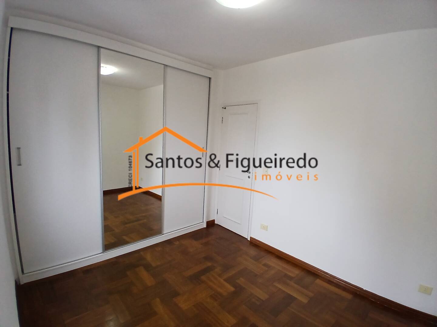 Apartamento para alugar com 2 quartos, 64m² - Foto 9