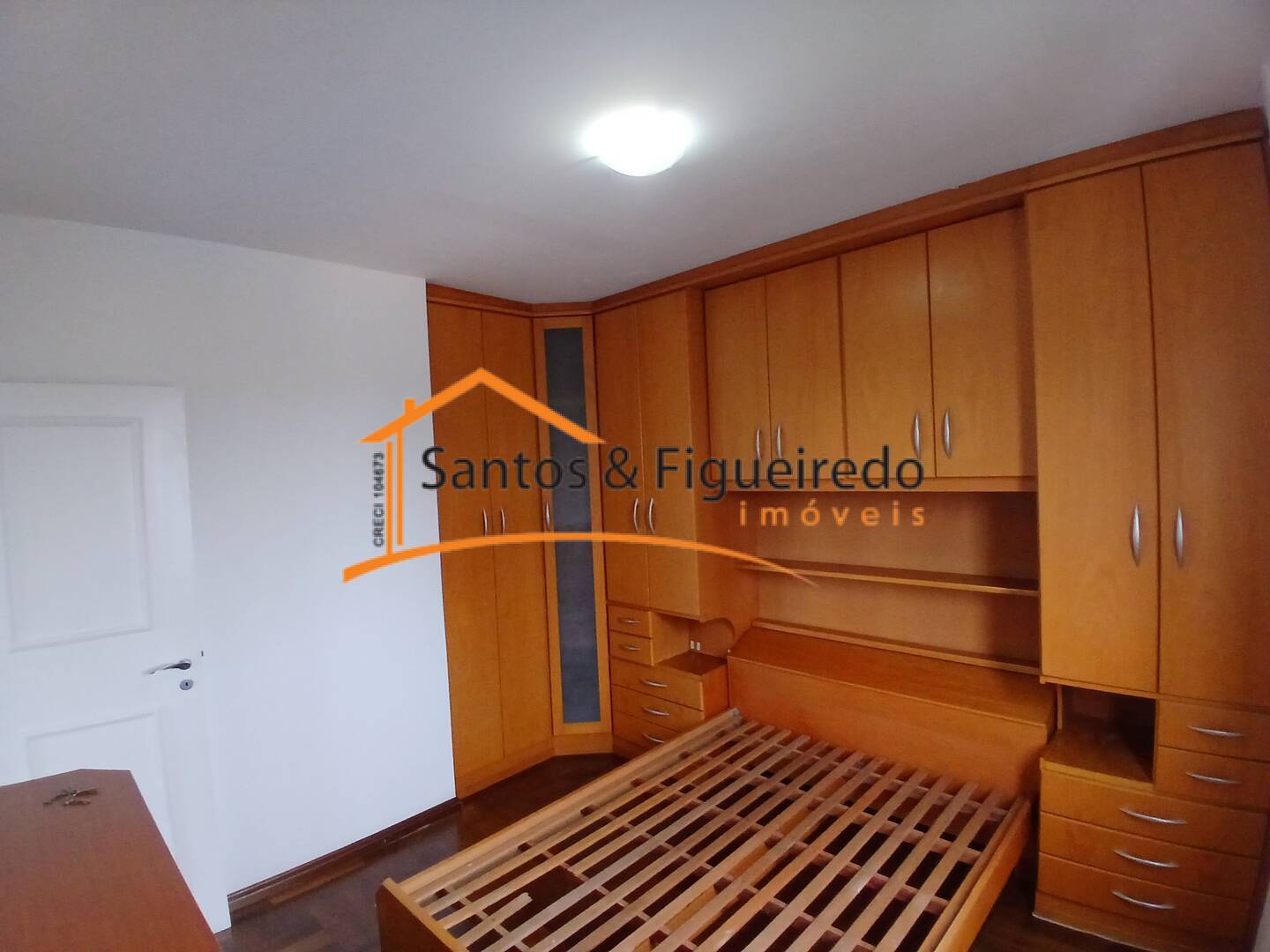 Apartamento para alugar com 2 quartos, 64m² - Foto 12