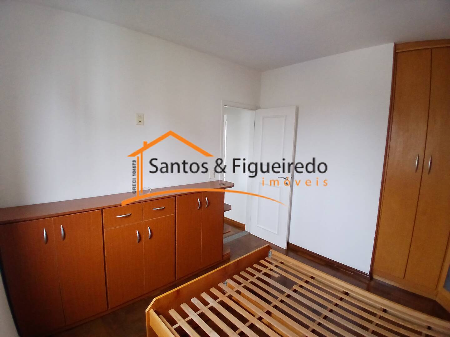 Apartamento para alugar com 2 quartos, 64m² - Foto 13