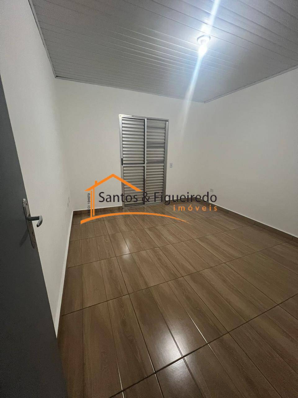 Casa para alugar com 2 quartos, 45m² - Foto 5