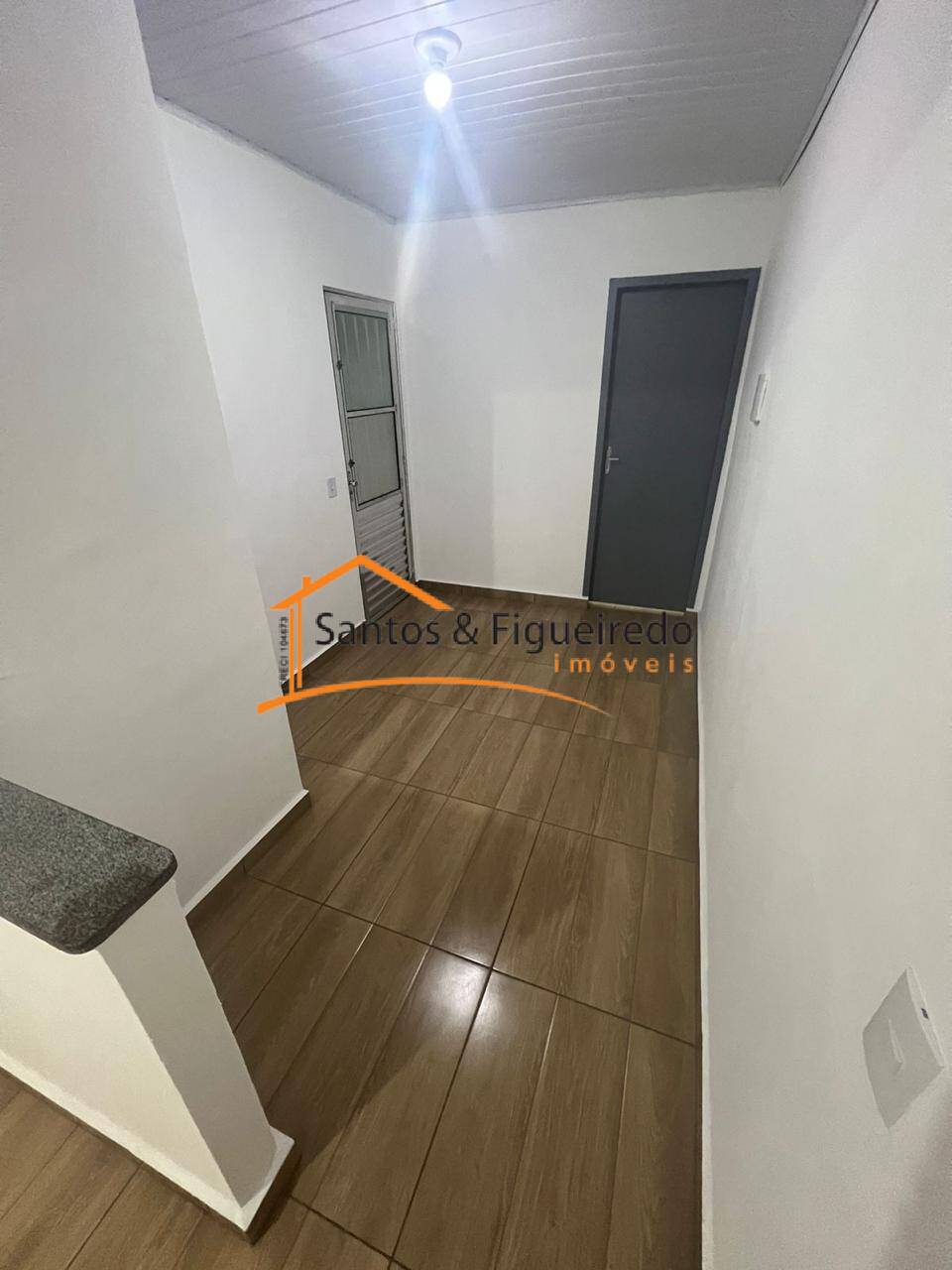 Casa para alugar com 2 quartos, 45m² - Foto 9