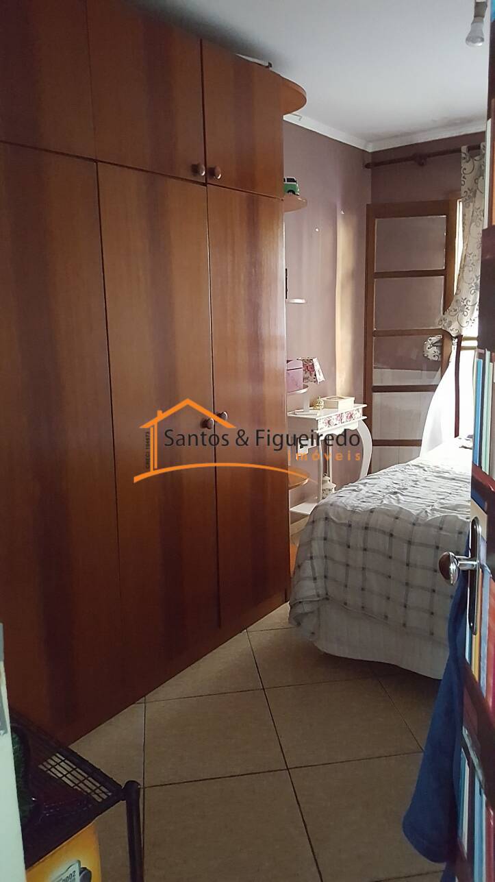 Casa à venda com 3 quartos, 180m² - Foto 20